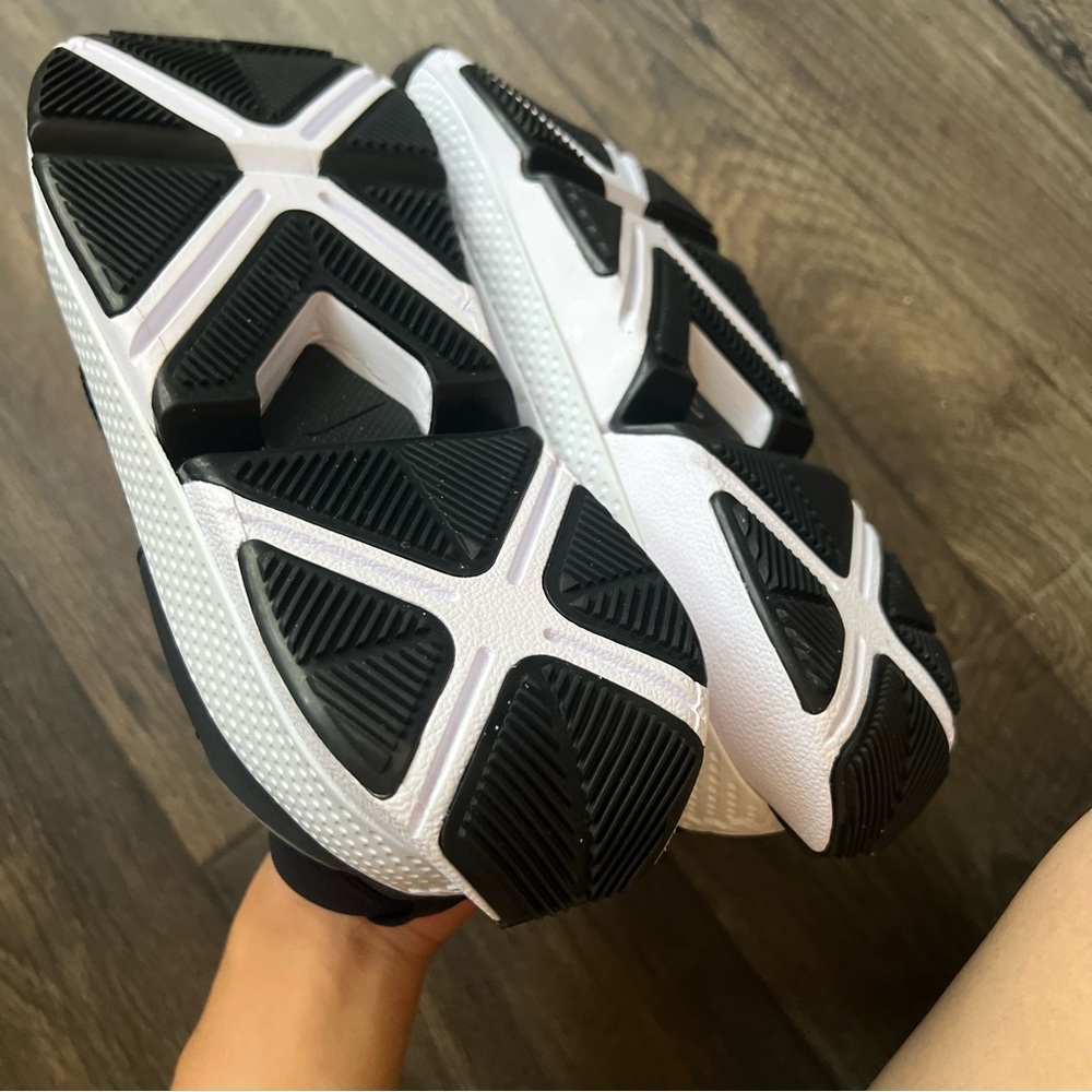 Nike Go FlyEase Slip On Shoes Unisex DR5540-002 Black White Size 10.5W/9M - Picture 8 of 8